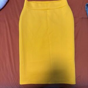 Elegant Yellow Pencil Skirt